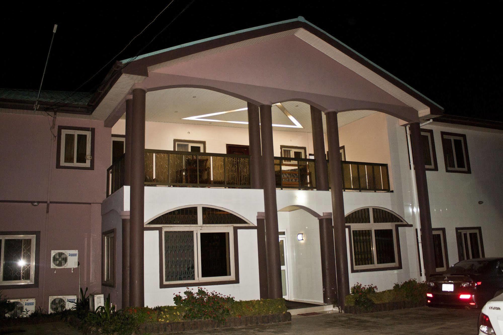 Downtown Hotel North Legon Exterior photo